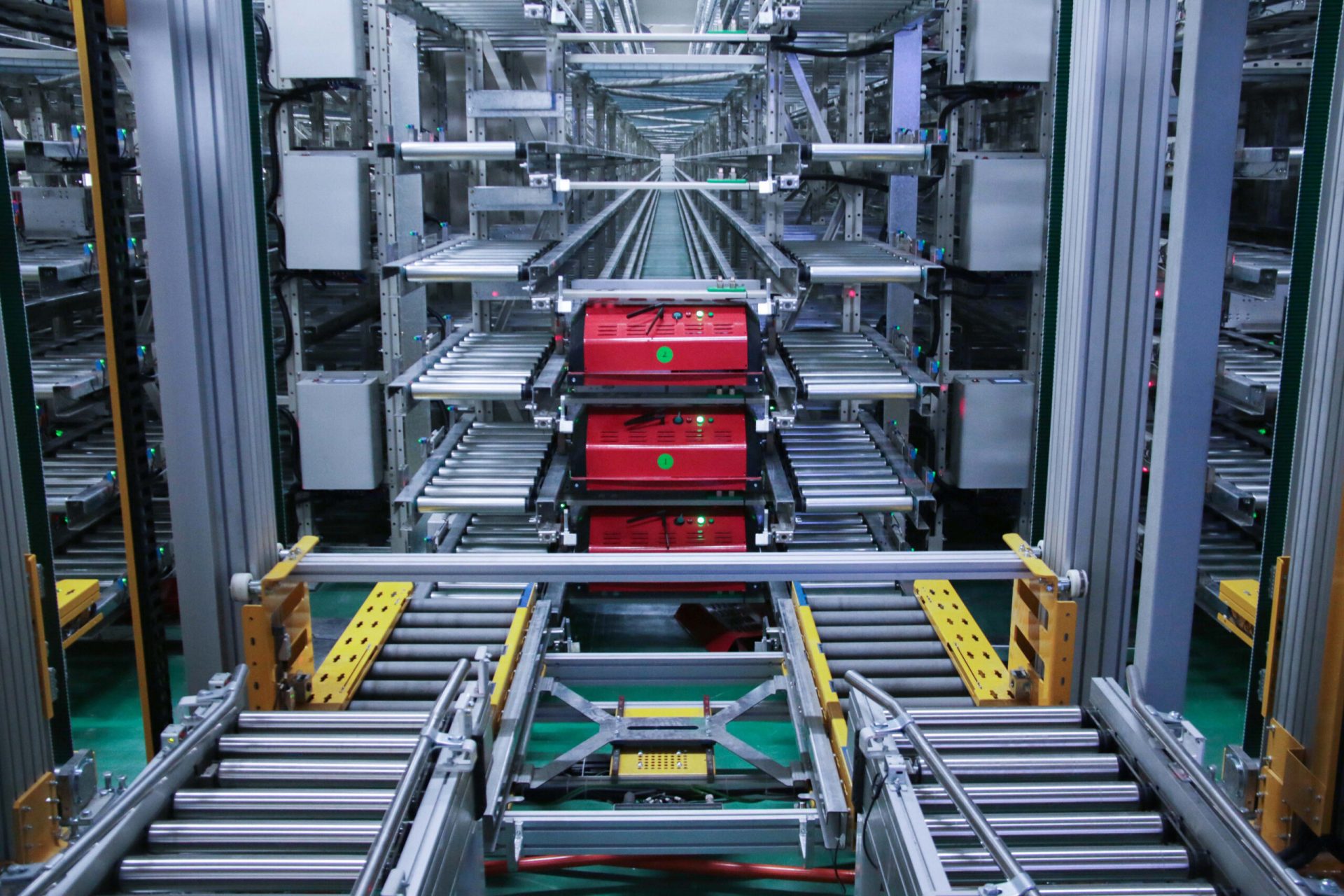 United Material Handling, Material Handling, Warehouse Logistics, Logistics, Warehousing, Automated Storage Solutions, ASRS, Pallet Shuttle, Robotics, Automation, Stacker Crane, Multi-Shuttle